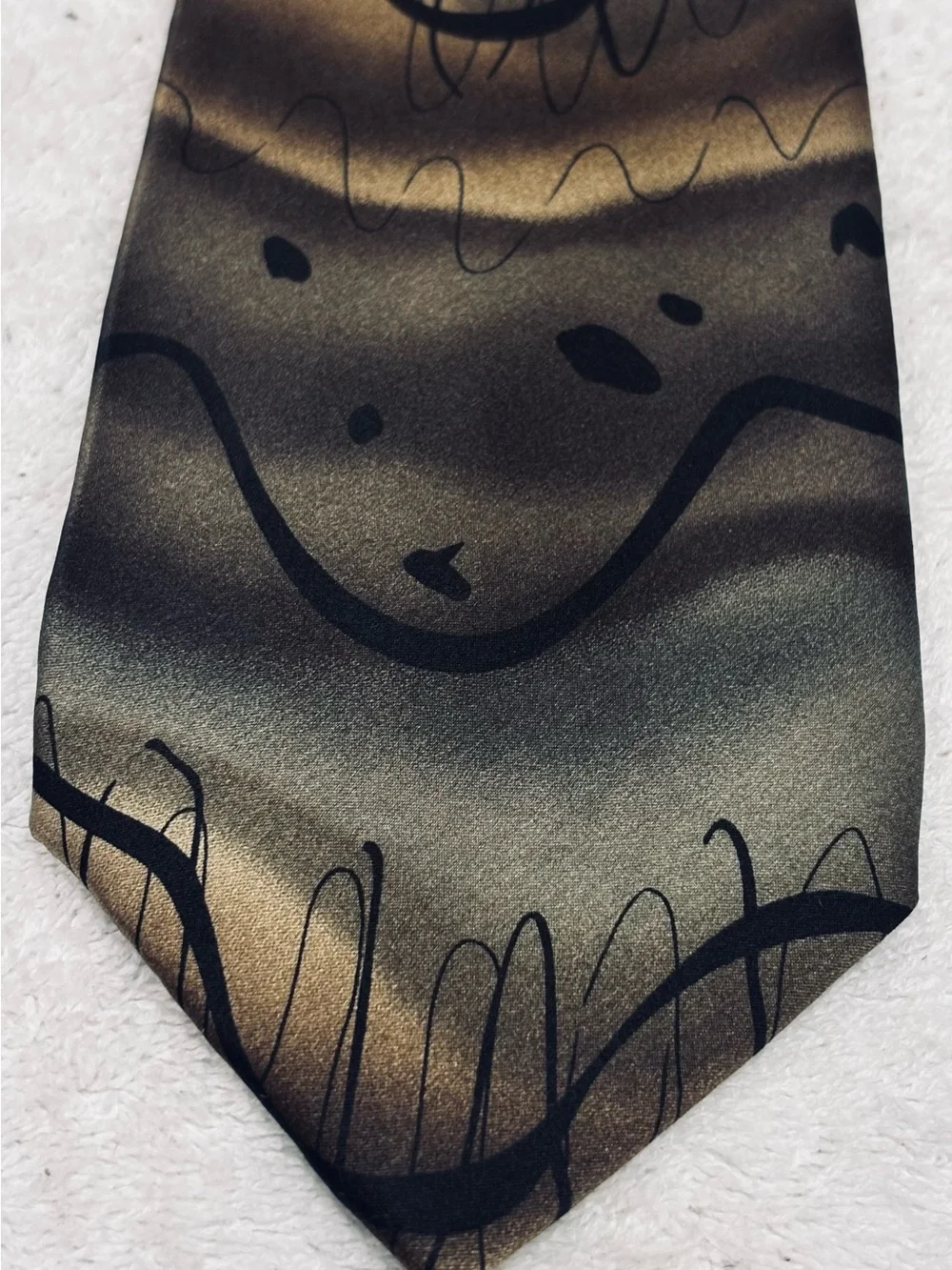 Brand New Stylish Tie By J. Garcia - Tie Width Is 3 1/2 Inches